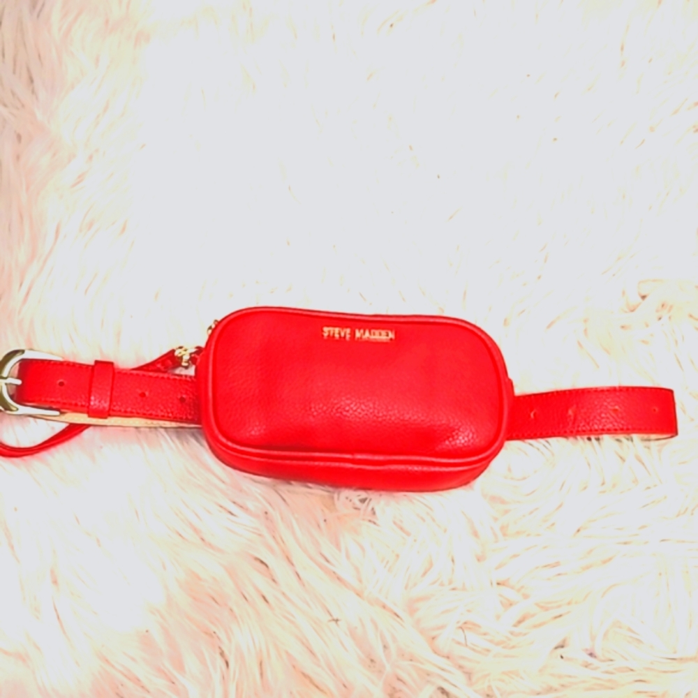 Steve Madden Red Fanny NWT